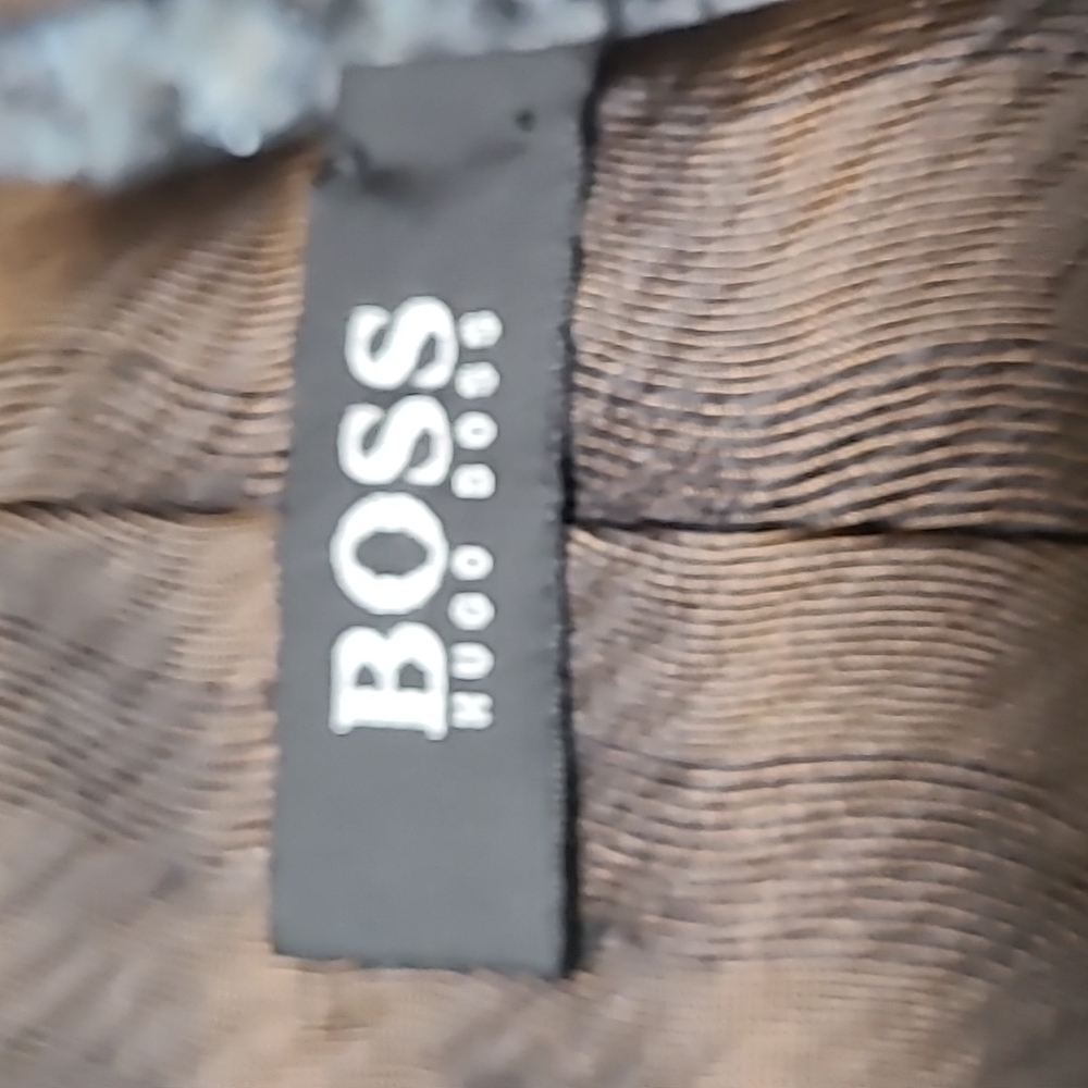 Hugo Boss tie - Picture 3 of 4